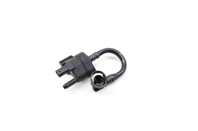 Evap Purge / Vapor Canister Valve w/ Connecting Tube 06E133781J — Used (SKU 729148)