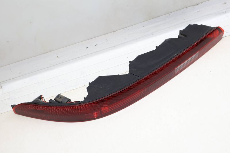Bumper LED Tail Light / Lamp (LOWER) 4M0945095A — Used (SKU 729070)