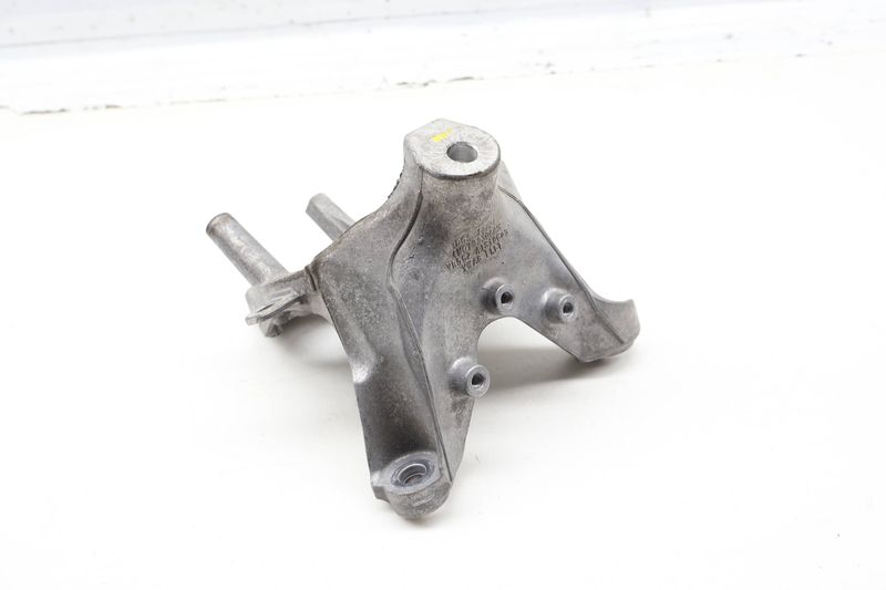 Engine / Motor Mount Bracket 4M0199308AS — Used (SKU 729292)