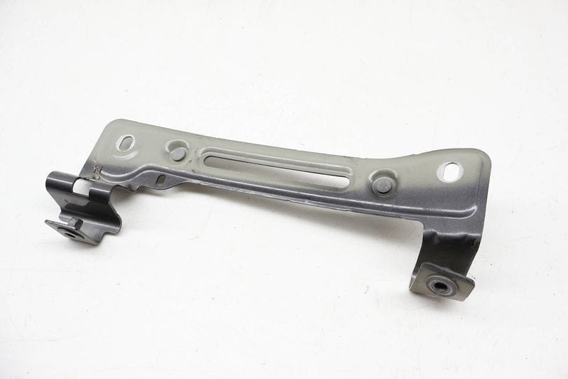 Fender Mount Bracket 4M0821432 — Used (SKU 729266)