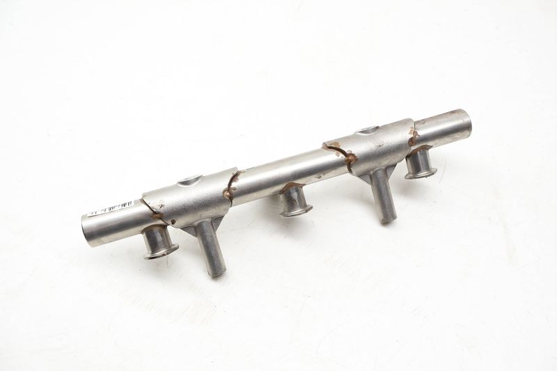 Fuel Rail 06E130090AL — Used (SKU 729204)