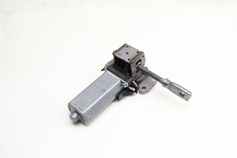 Front Tilt Seat Motor w/ Transmission 8K0959761 — Used (SKU 630077)