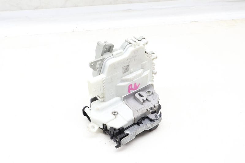 Door Latch / Lock Actuator 8K0839015G — Used (SKU 630065)