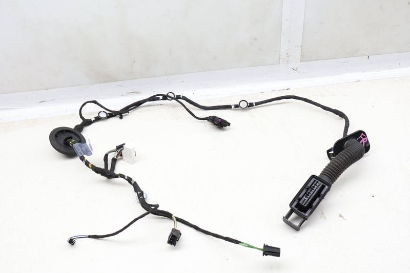 Door Wiring Harness 8V5971687N — Used (SKU 630303)