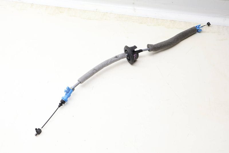 Interior Door Handle Release / Bowden Cable 8V4839085C — Used (SKU 630075)