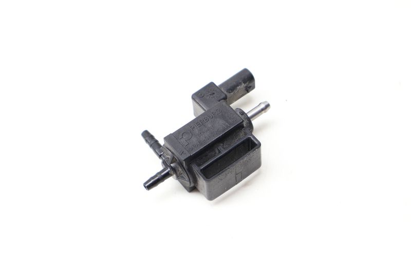 Solenoid Valve 06H906283J — Used (SKU 630028)