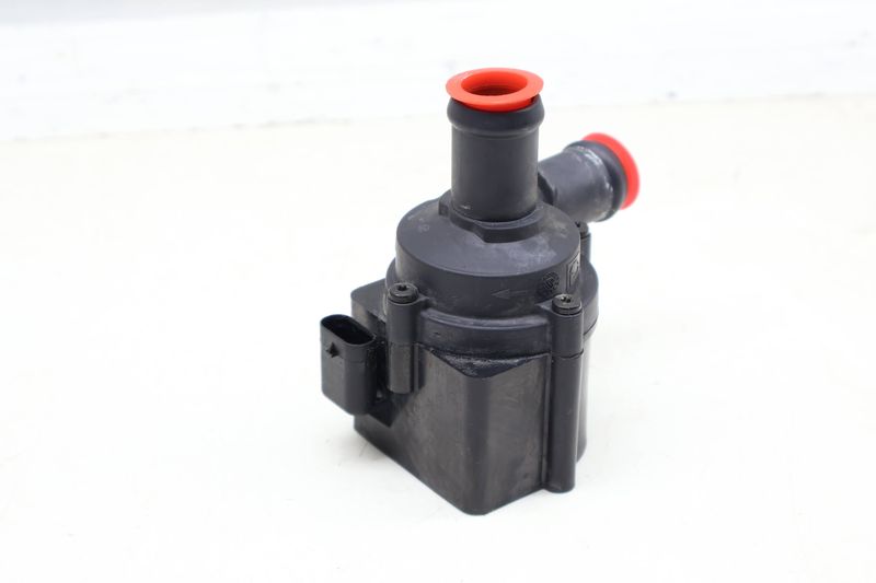 Auxiliary Water / Coolant Pump 06H121601M — Used (SKU 699733)