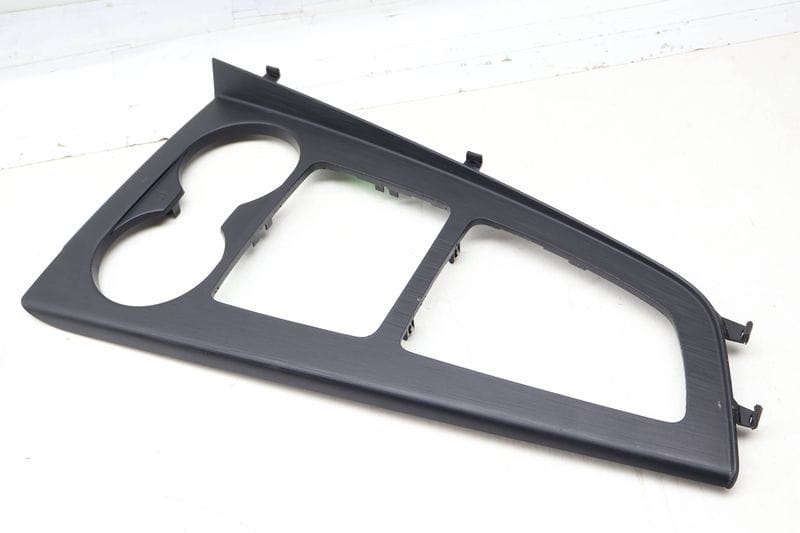 Center Console / Shifter Trim 8W1864241A — Used (SKU 699644)