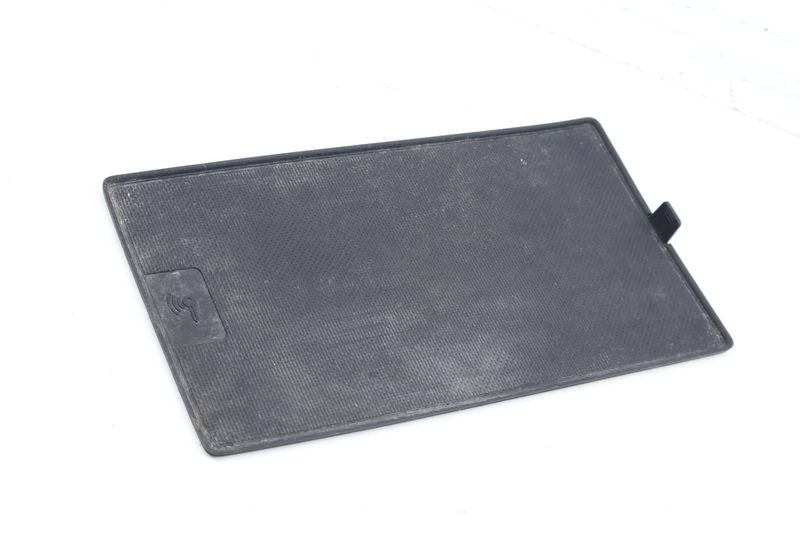 Center Console Storage Bin Insert 8W0863301 — Used (SKU 699530)