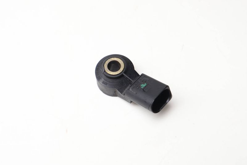 Engine Knock Sensor 06M905377 — Used (SKU 621511)