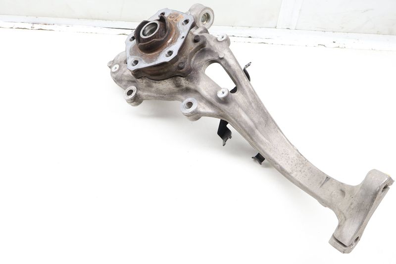 Spindle Knuckle w/ Wheel Bearing 8W0407241F — Used (SKU 621539)