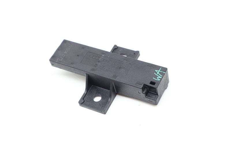 Kessy / Keyless Entry Antenna 4M0907247 — Used (SKU 621856)