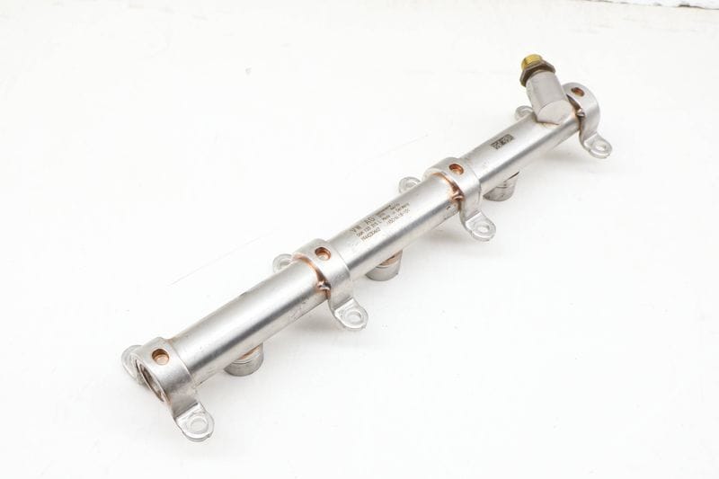 Fuel Rail 06M133315L — Used (SKU 621554)