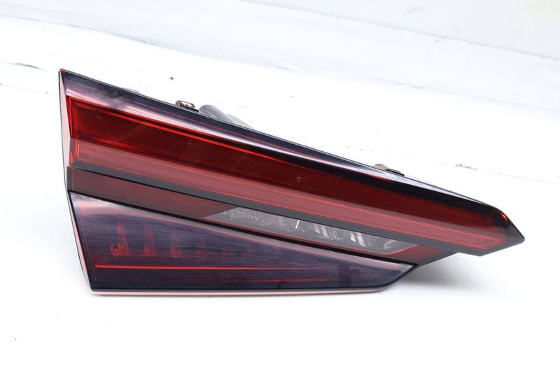 Inner LED Tail Light / Lamp 8W6945093F — Used (SKU 699721)