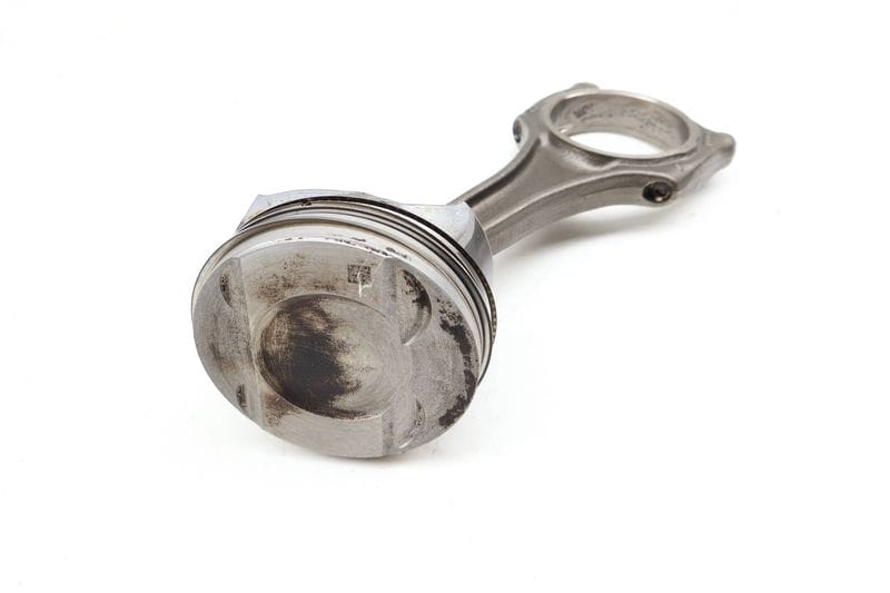 Piston w/ Connecting Rod 06M107065AD — Used (SKU 699884)