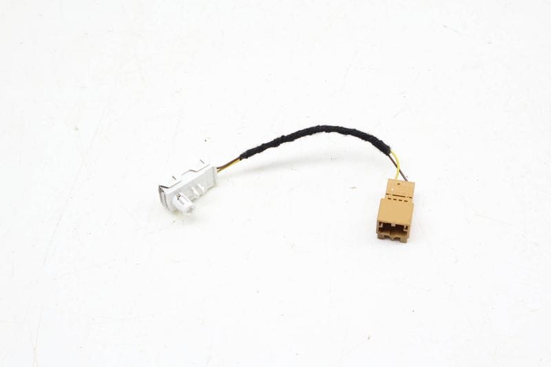 LED Light Module Wiring Connector 8W0947356E — Used (SKU 699619)