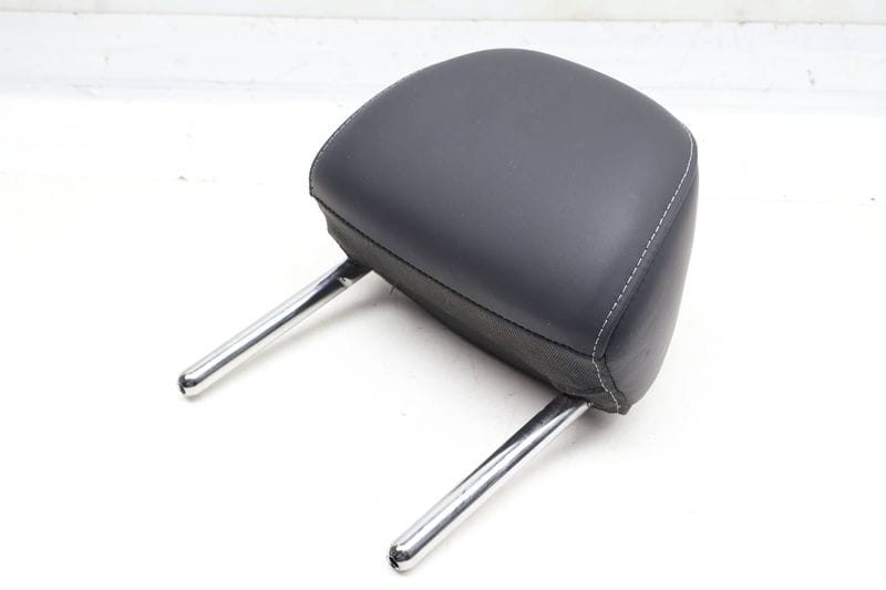 Headrest / Head Rest 8W6885901G — Used (SKU 699502)