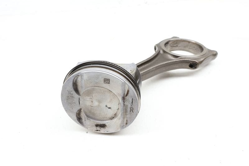 Piston w/ Connecting Rod 06M107066AD — Used (SKU 699886)