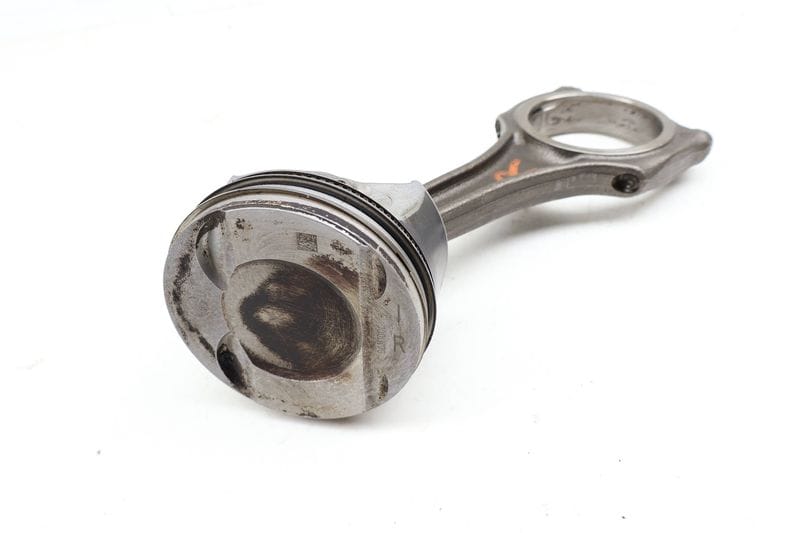 Piston w/ Connecting Rod 06M107066AD — Used (SKU 699887)