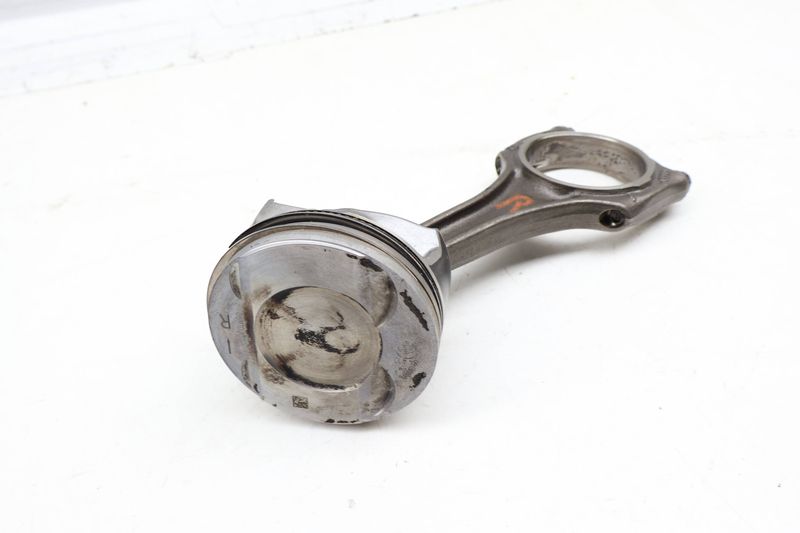 Piston w/ Connecting Rod 06M107066AD — Used (SKU 699888)