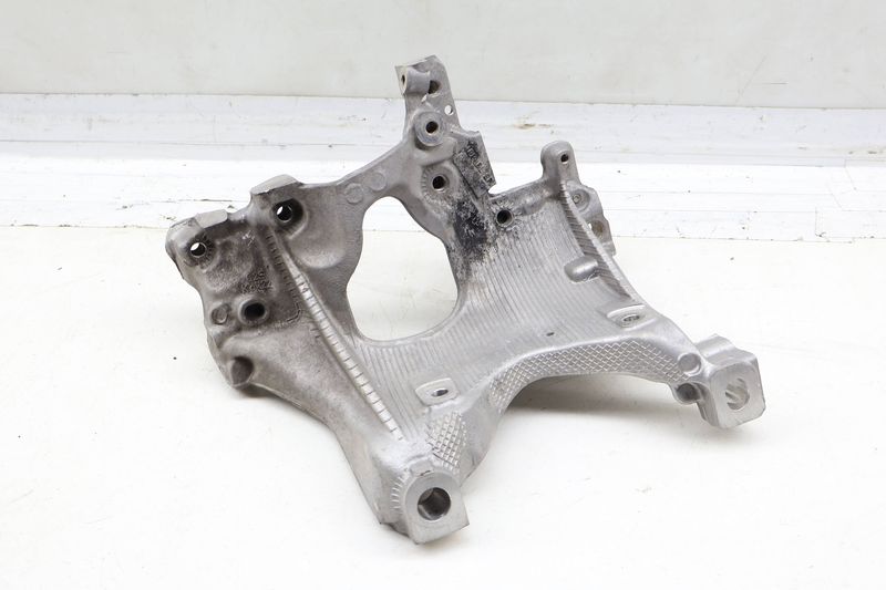 Subframe / Sub Frame Mount Bracket 8W0399296E — Used (SKU 699837)