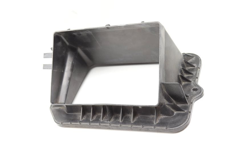 Cabin Air Intake / HVAC Duct 80B819904D — Used (SKU 565977)