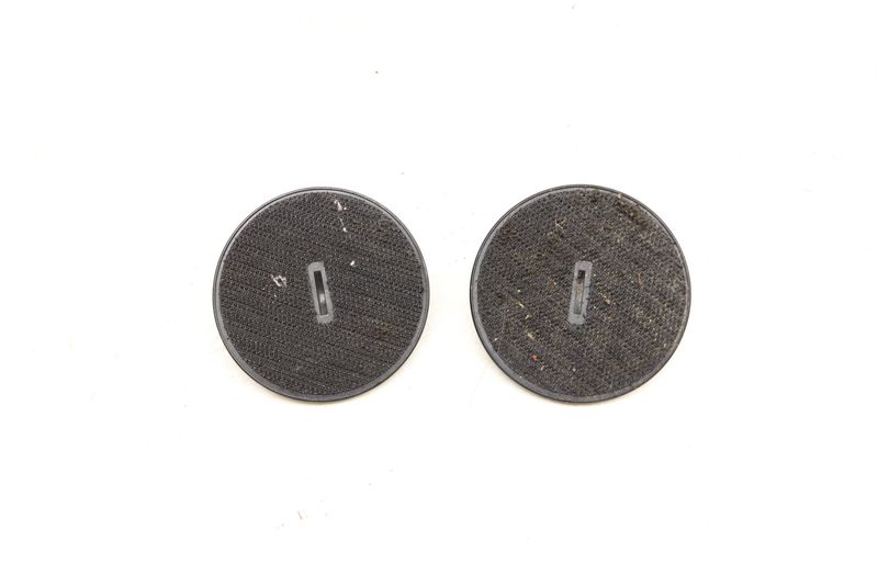 Carpet Floor Mat Fastener / Mount Set (2) 07149166609 — Used (SKU 527070)
