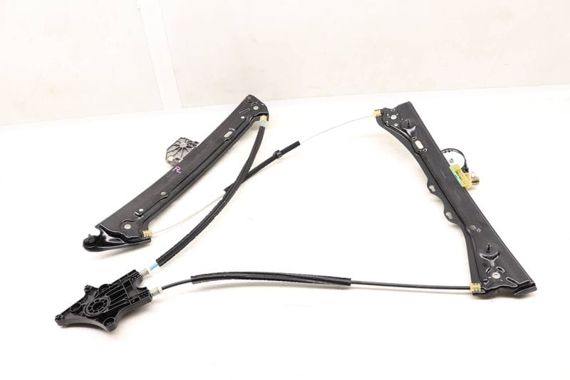 Window Regulator 51337352747 — Used (SKU 527030)