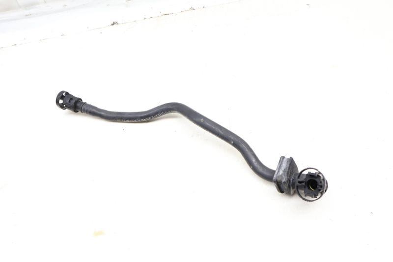 Brake Booster Vacuum Hose / Line 11668600882 — Used (SKU 648101)
