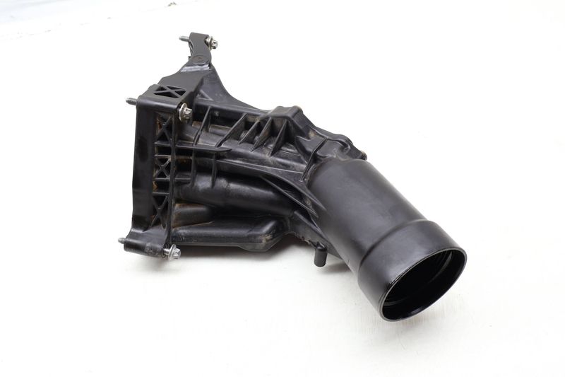 Engine Oil Filter Housing 11428513965 — Used (SKU 647972)