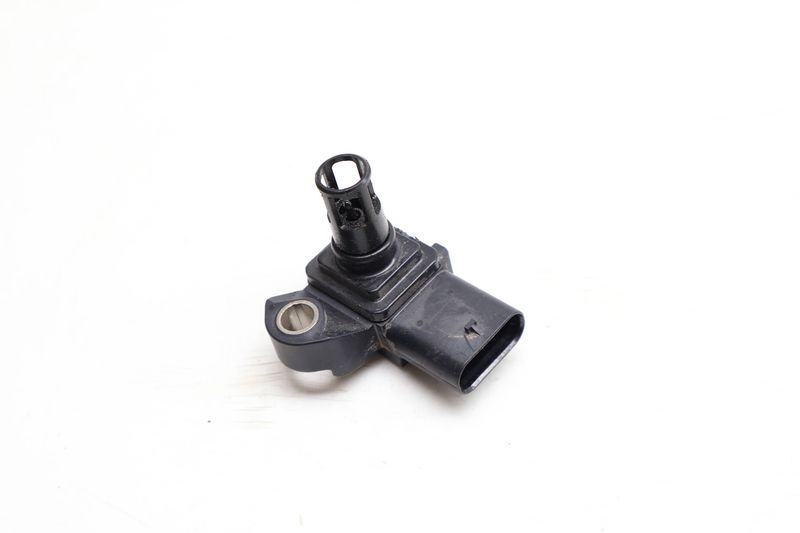 MAP / Intake Manifold Pressure Sensor 13628637900 — Used (SKU 647997)