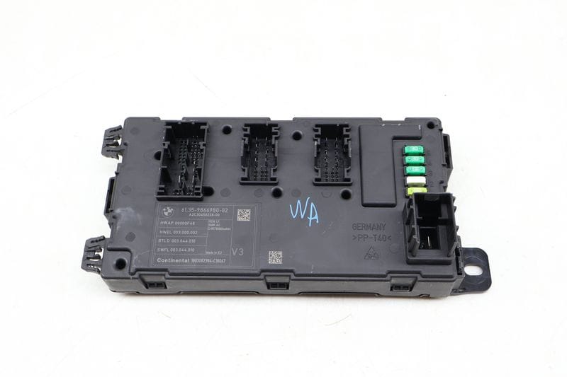 Electronic / Body Control Module / BCM 61359866980 — Used (SKU 647762)