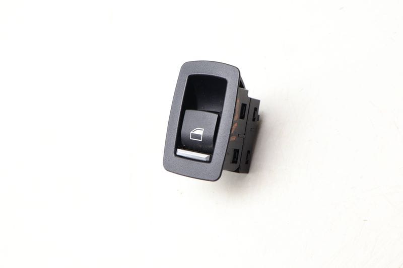 Window Switch w/ Door Trim 61319361936 — Used (SKU 647846)
