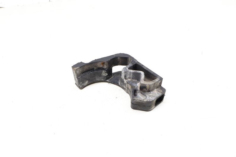 Starter Plug / Seal 12418571349 — Used (SKU 648039)
