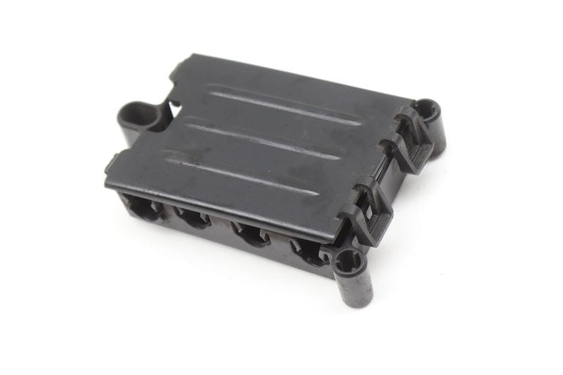 Plug Connector Bracket / Housing 61139331175 — Used (SKU 579193)
