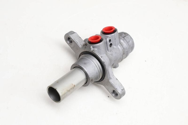 Brake Master Cylinder 34336881095 — Used (SKU 623790)