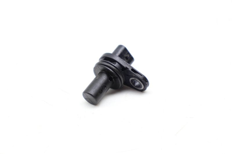 Cam / Camshaft Position Sensor 13628644374 — Used (SKU 705363)