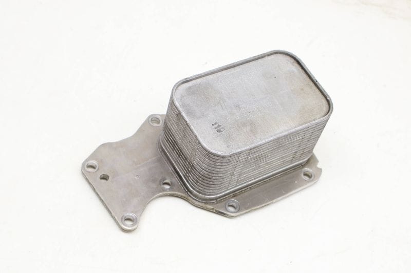 Engine Oil Cooler 11428585624 — Used (SKU 623792)