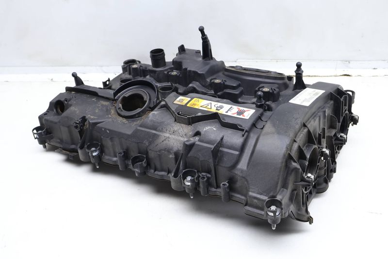 Engine Valve / Cylinder Head Cover 11127611278 — Used (SKU 623771)