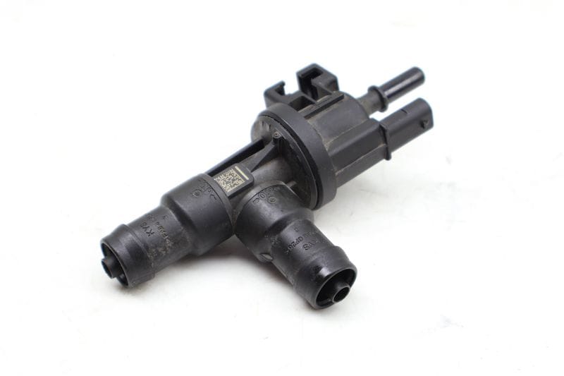 Fuel Tank Breather Valve 13907643106 — Used (SKU 705329)