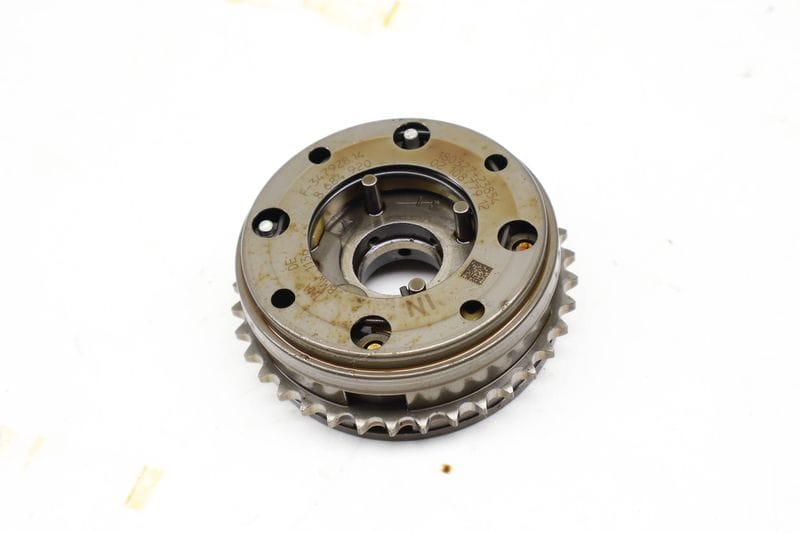 Intake Cam / Camshaft Gear Adjuster Unit 11368684920 — Used (SKU 623889)
