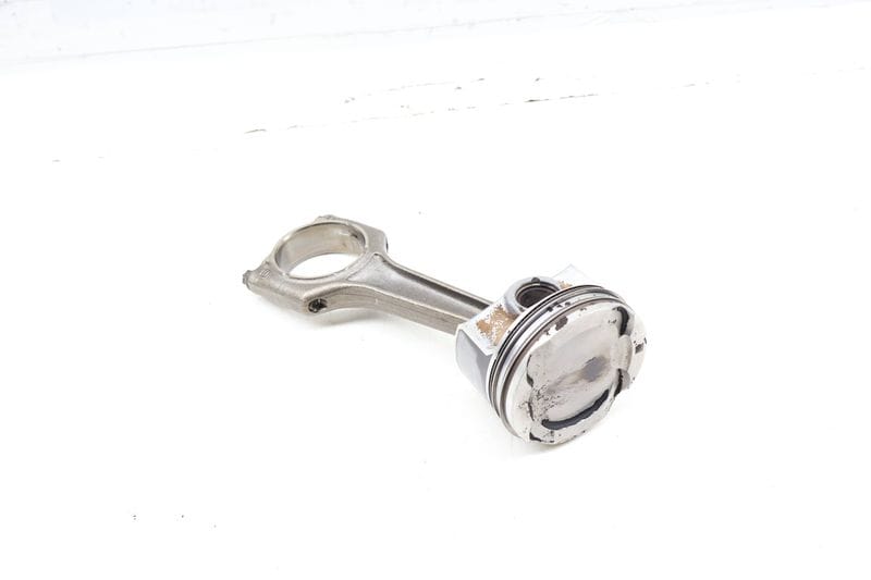 Piston w/ Connecting Rod 11258638450 — Used (SKU 705733)