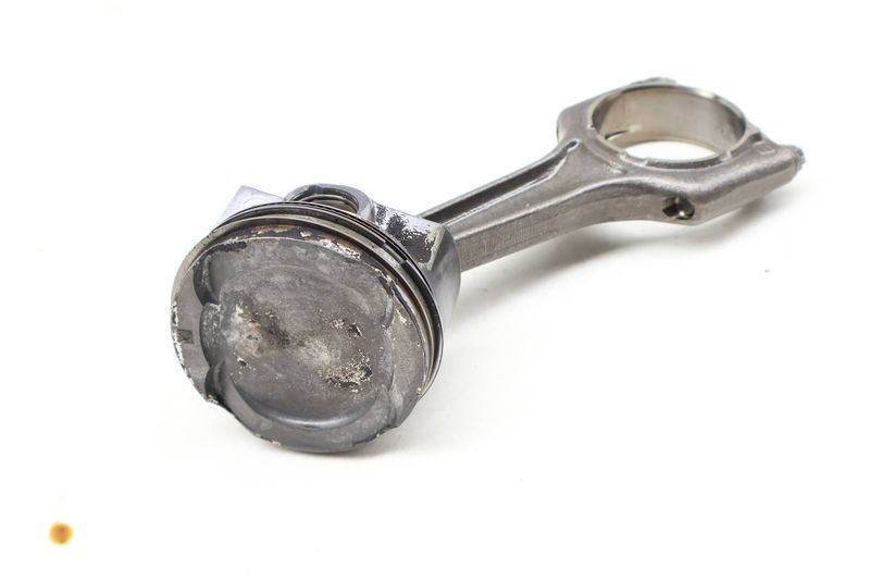 Piston w/ Connecting Rod 11259468869 — Used (SKU 623898)