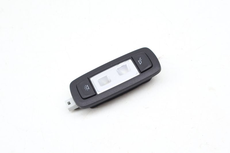 Interior Reading Light 63319390891 — Used (SKU 705268)