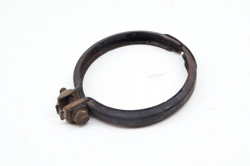Turbo Exhaust Manifold Clamp 18307606136 — Used (SKU 705321)