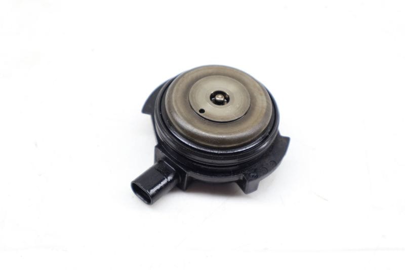 Vanos Solenoid Valve 11367614288 — Used (SKU 705336)