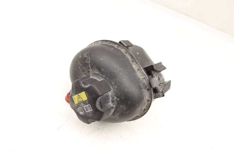 Coolant Expansion Tank / Reservoir 17138610661 — Used (SKU 536605)