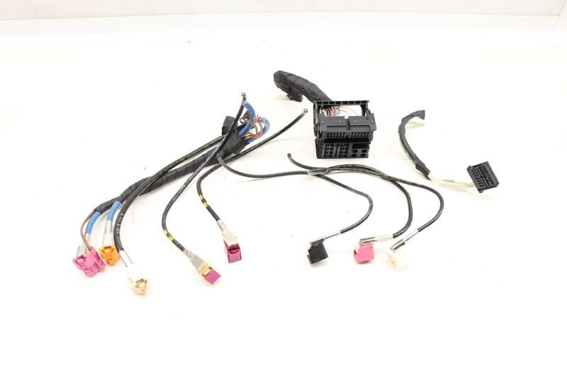 Headunit / Head Unit Wiring Connector / Pigtail Set — Used (SKU 536258)