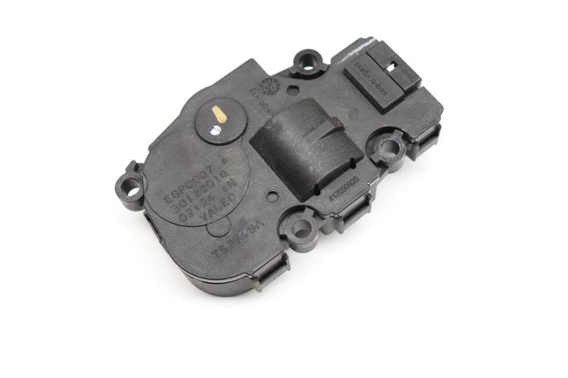 HVAC Flap / Servo Air Motor / Actuator 64119384023 — Used (SKU 536353)