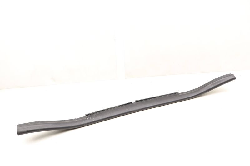 Hood / Engine Bay Side Seal 51767397486 — Used (SKU 536556)